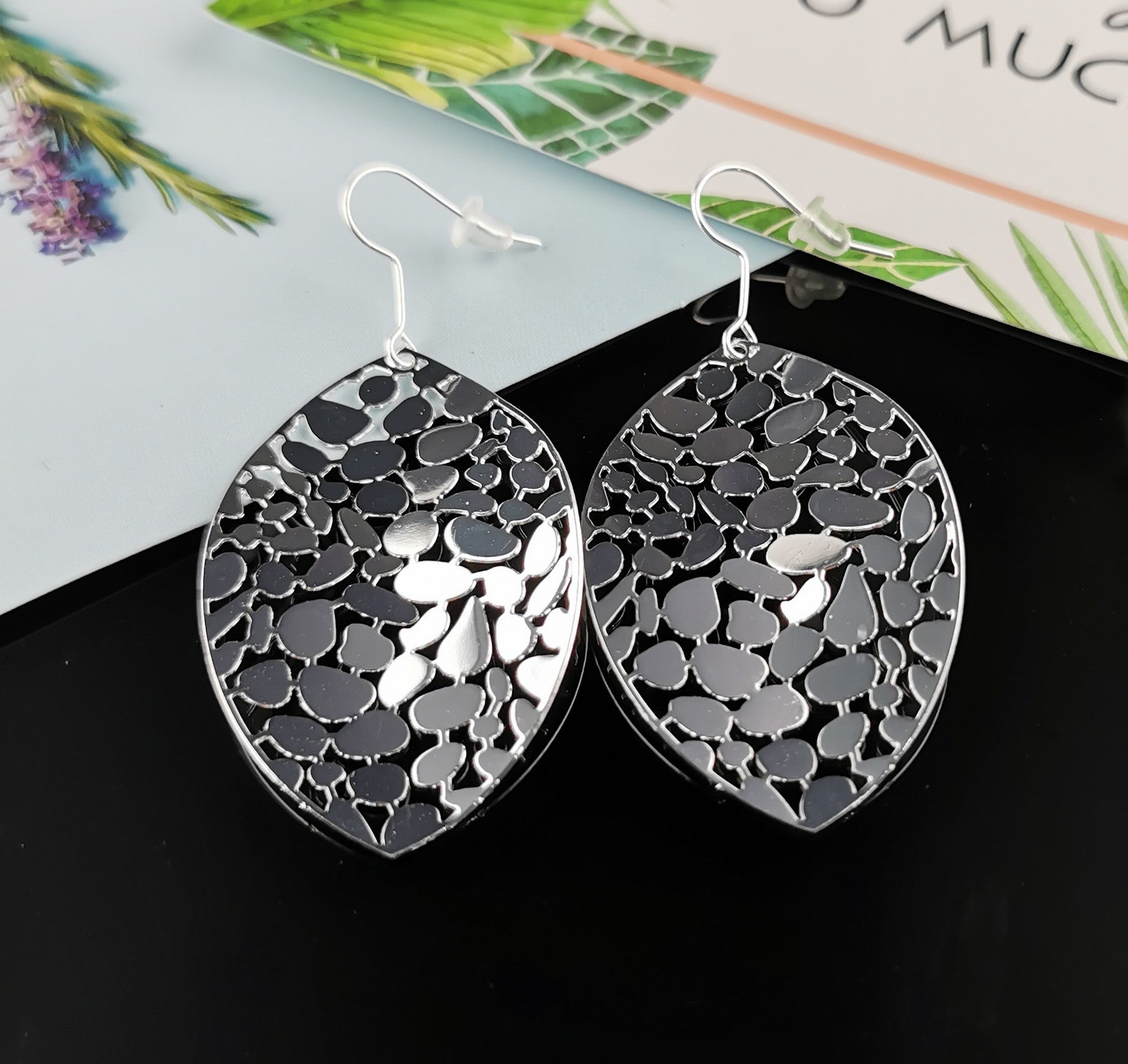 S.H.E. Jewellery Elegant Earrings