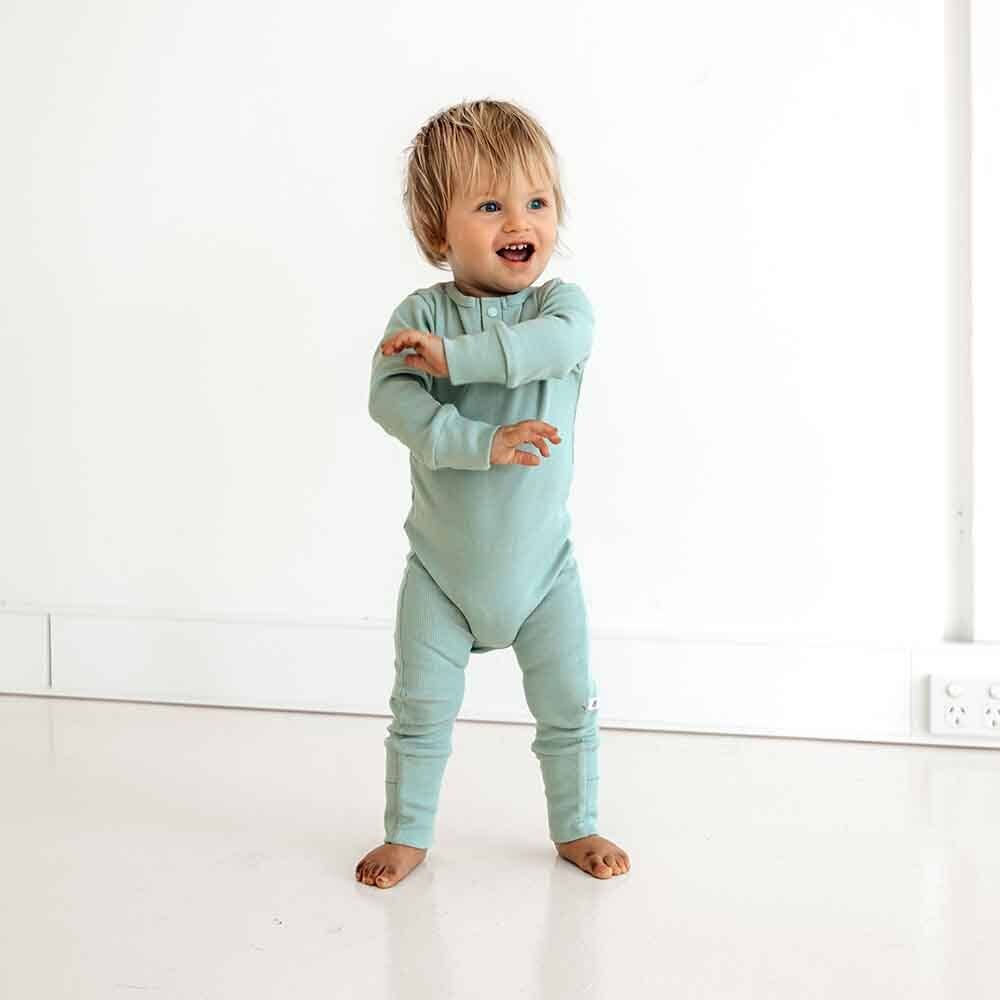 Sage Organic Growsuit: Newborn (0000)